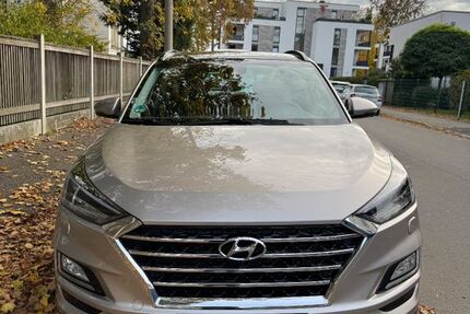 Hyundai TUCSON 148.152 km 15.900 € Leipzig 04179