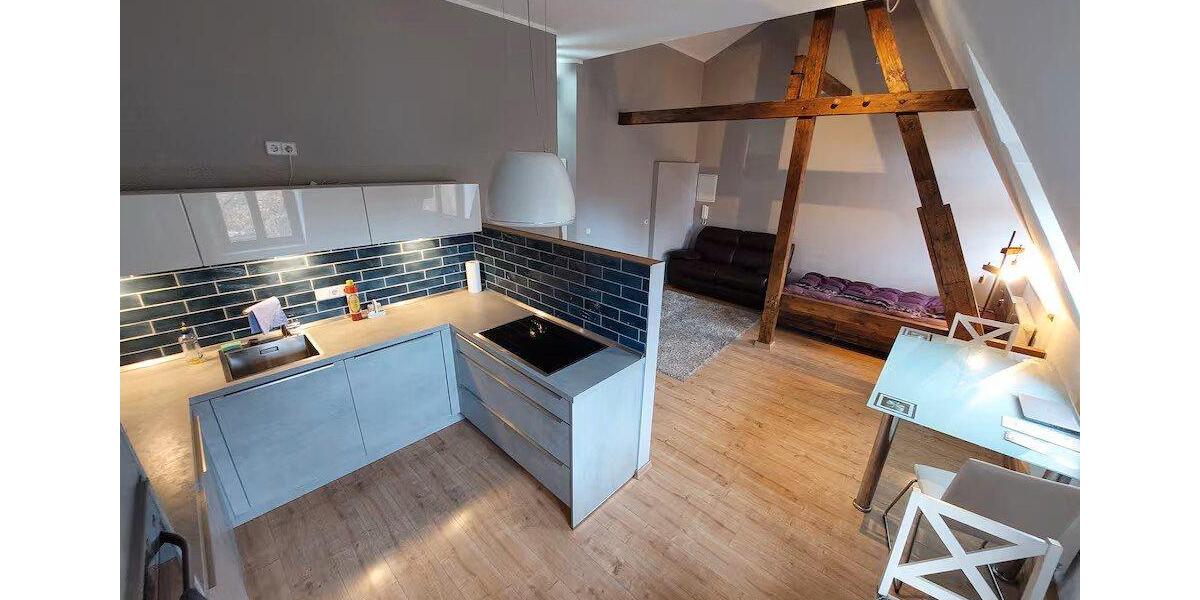 Dachgeschoßwohnung Halle (Saale) - 4 Zimmer, 87 m&sup2;, 1.250&euro; | Angebot:26383901
