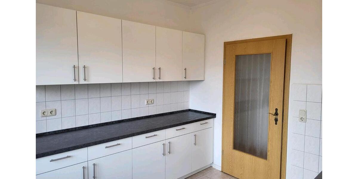 Etagenwohnung Bitterfeld-Wolfen Wolfen - 3 Zimmer, 86 m&sup2;, 725&euro; | Angebot:25408251