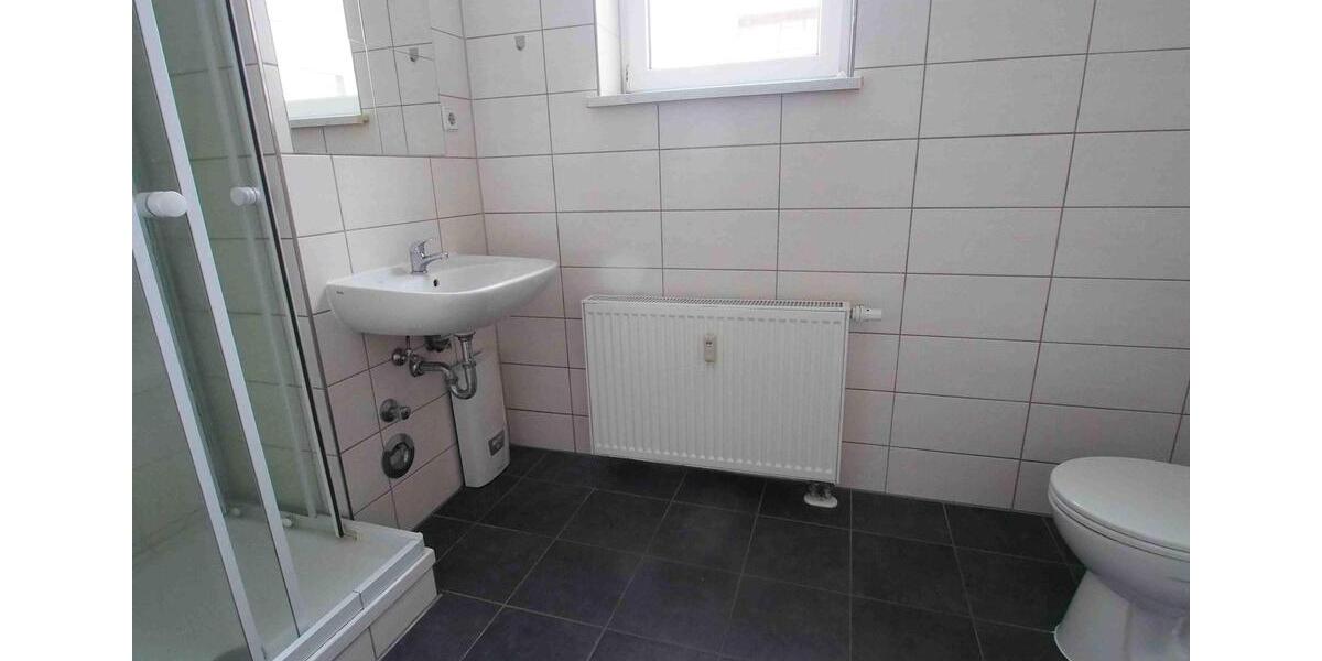 Etagenwohnung Halle (Saale) Damaschkestraße - 3 Zimmer, 83 m&sup2;, 640&euro; | Angebot:26648347