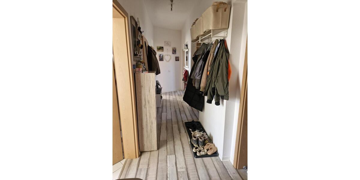 Etagenwohnung Halle (Saale) Silberhöhe - 4 Zimmer, 80 m&sup2;, 680&euro; | Angebot:26703980