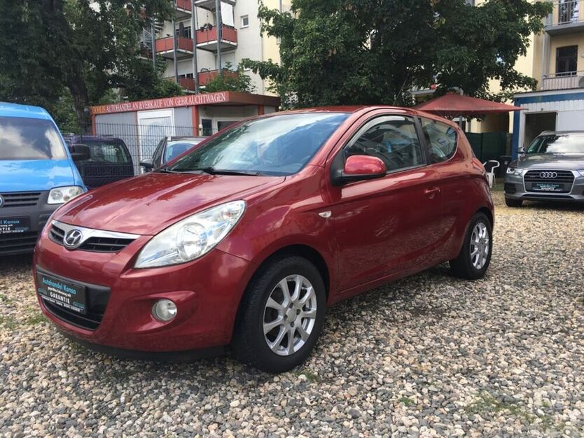i20