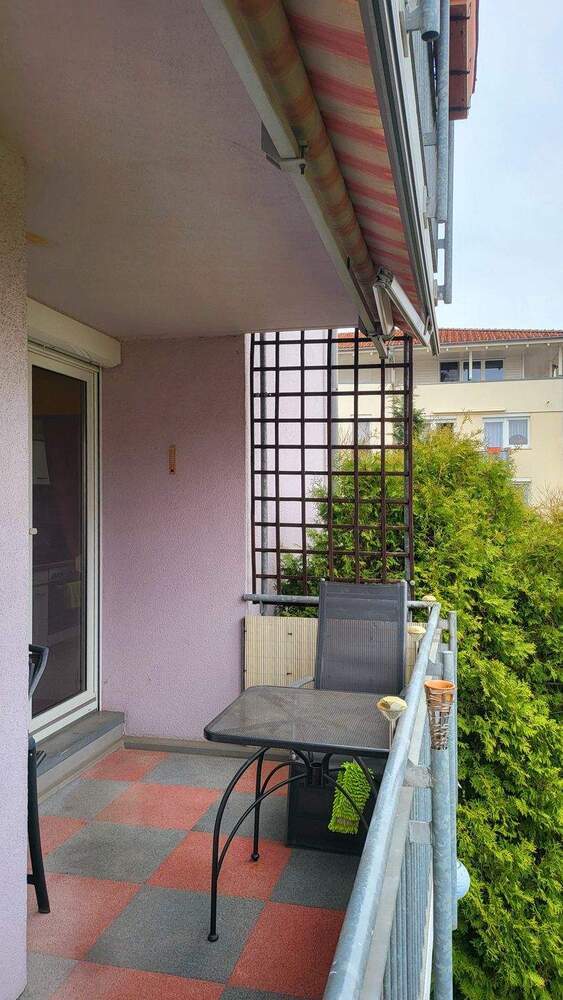 4-Raum-Wohnungruhige SiedlungGarage in TiefgarageBalkonInvestment!