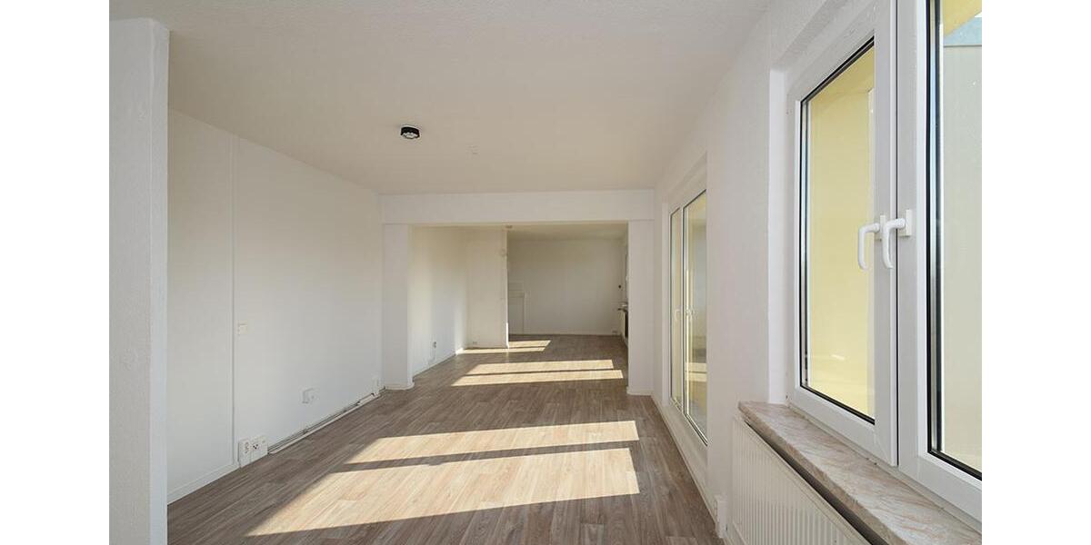 Etagenwohnung Halle (Saale) Silberhöhe - 5 Zimmer, 116 m&sup2;, 731&euro; | Angebot:26003371