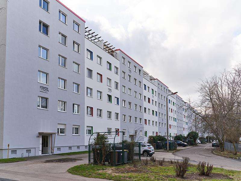 Wohnung zum Mieten in Halle (Saale) 186 € 26.73 m²