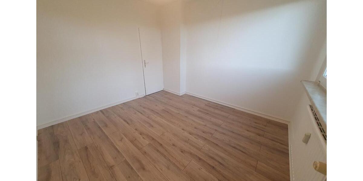 Etagenwohnung Halle (Saale) Halle-Neustadt - 3 Zimmer, 56 m&sup2;, 417&euro; | Angebot:26680668