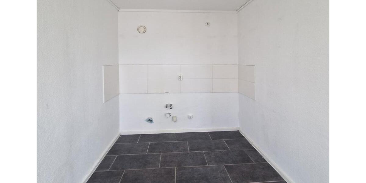 Etagenwohnung Halle (Saale) Halle-Neustadt - 4 Zimmer, 61 m&sup2;, 385&euro; | Angebot:24369292