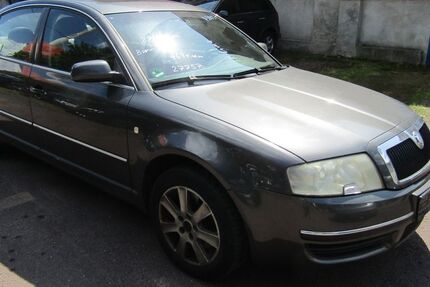 Skoda Superb 464.214 km 1.490 € Halle 06130
