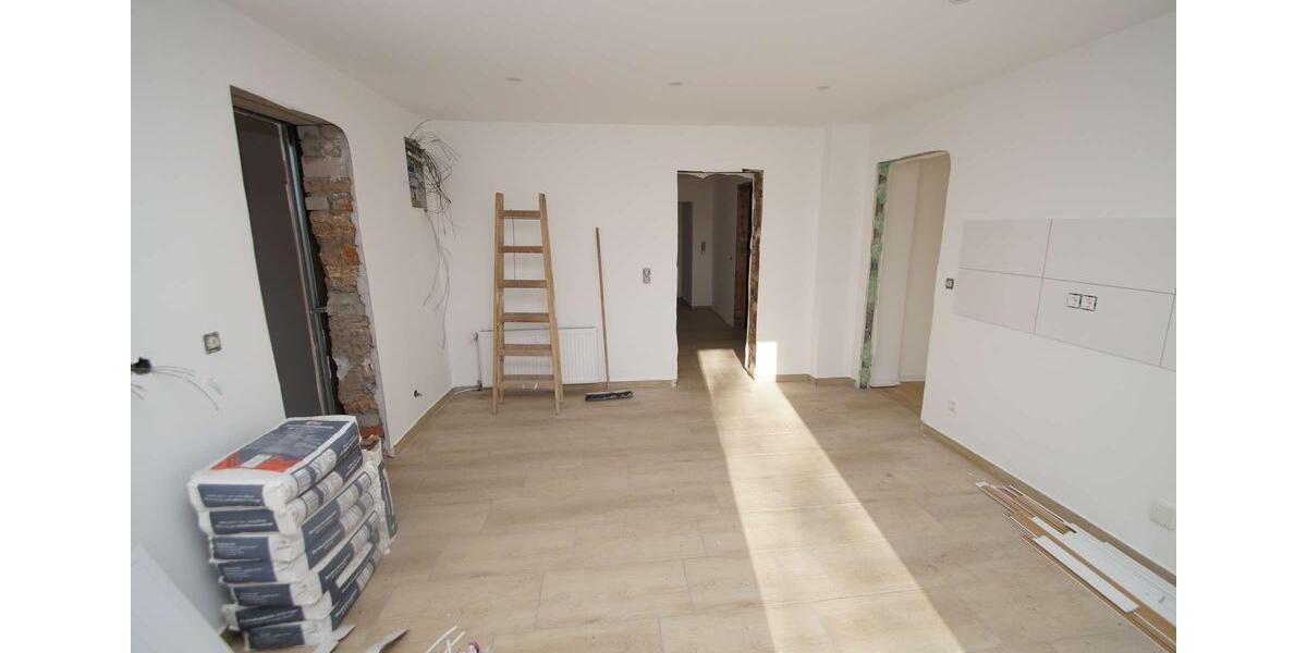 Erdgeschoßwohnung Schkopau - 3 Zimmer, 122 m&sup2;, 1.218&euro; | Angebot:24698919