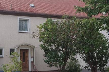 Haus Leuna - 5 Zimmer, 96 m&sup2;, 80.000&euro; | Angebot:25771960