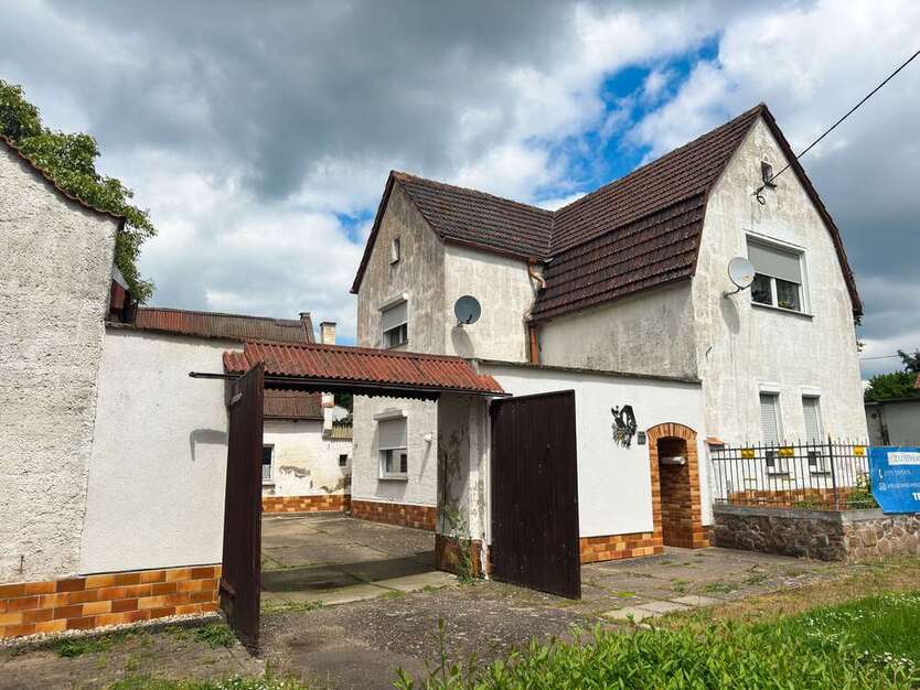 Haus zum Kaufen in Wettin-Löbejün 170.000 € 155 m²