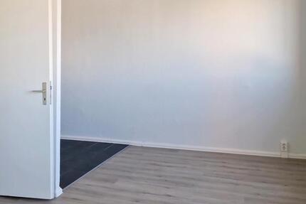 Wohnung Halle (Saale) Halle-Neustadt - 3 Zimmer, 56 m&sup2;, 290&euro; | Angebot:24980688