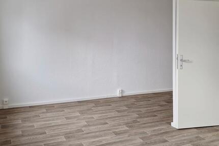 Renovierte Familienwohnung mit Wohlfühlfaktor – Mietstart ab 15.02.2026 ! 4 zimmer