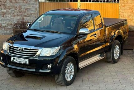 Toyota Hilux 169.943 km 23.499 &euro; Salzatal 06198