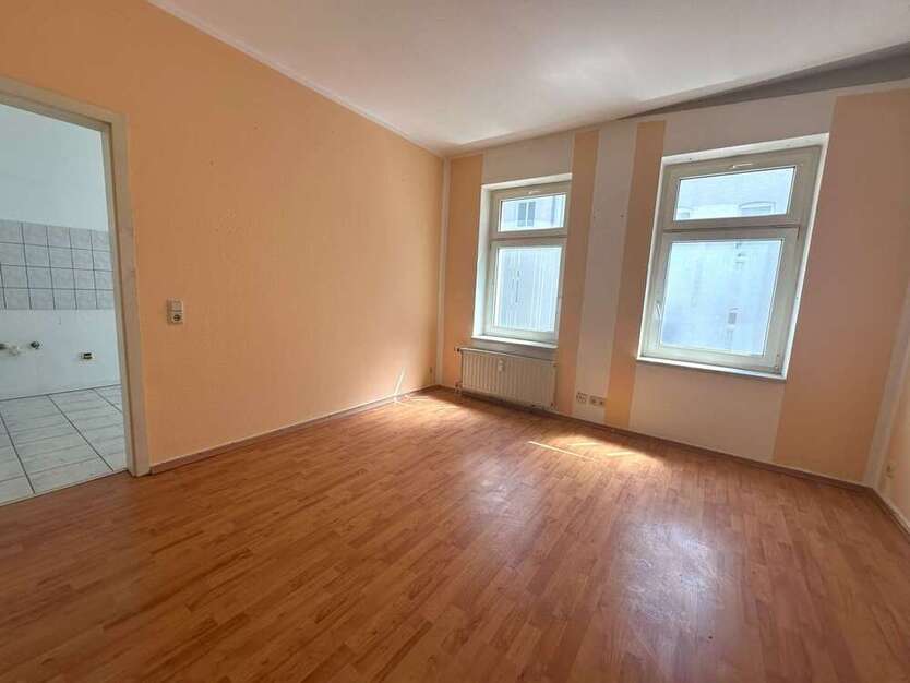 Wohnung zum Mieten in Halle 320 € 47.06 m²
