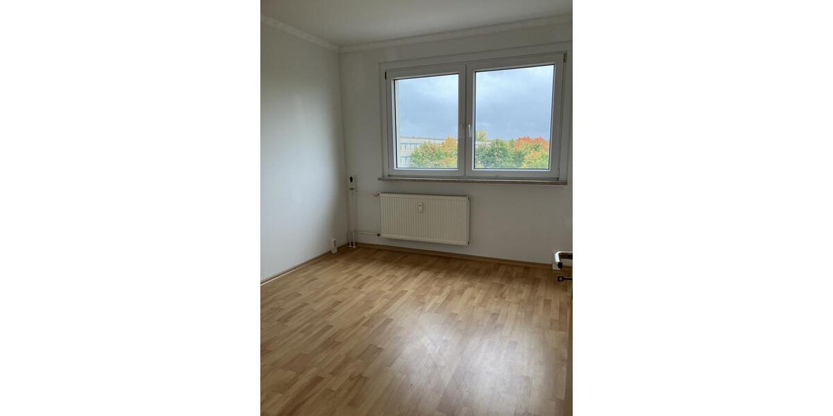 Dachgeschoßwohnung Halle (Saale) Nietleben - 6 Zimmer, 112 m&sup2;, 657&euro; | Angebot:24378268