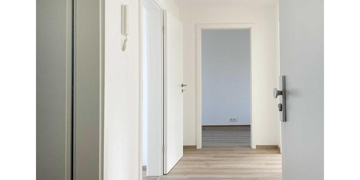 Dachgeschoßwohnung Halle (Saale) Damaschkestraße - 3 Zimmer, 75 m&sup2;, 607&euro; | Angebot:26278060