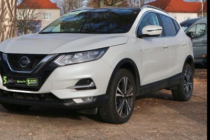 Nissan Qashqai 58.365 km 18.470 &euro; Halle 06130