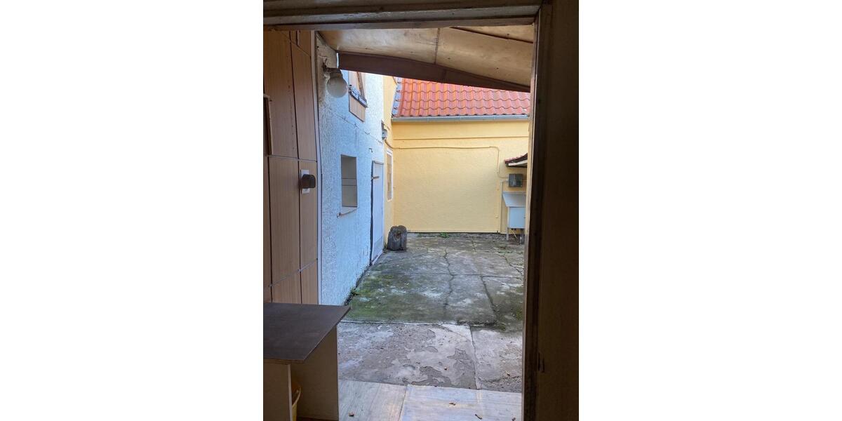 Einfamilienhaus Bad Dürrenberg - 3 Zimmer, 74 m&sup2;, 60.000&euro; | Angebot:25263084