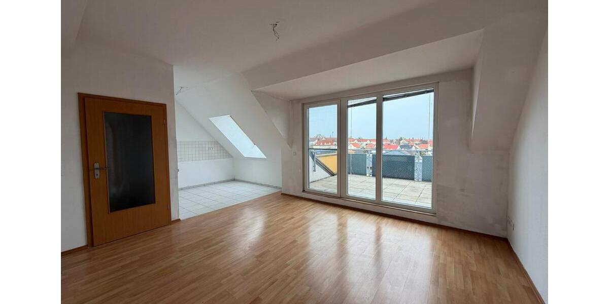 Dachgeschoßwohnung Merseburg - 3 Zimmer, 62 m&sup2;, 530&euro; | Angebot:26629518