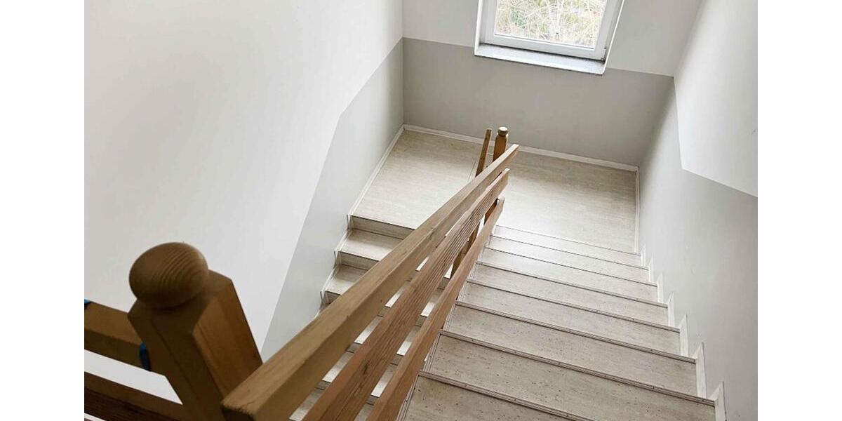 Dachgeschoßwohnung Halle (Saale) Damaschkestraße - 3 Zimmer, 75 m&sup2;, 607&euro; | Angebot:26278060