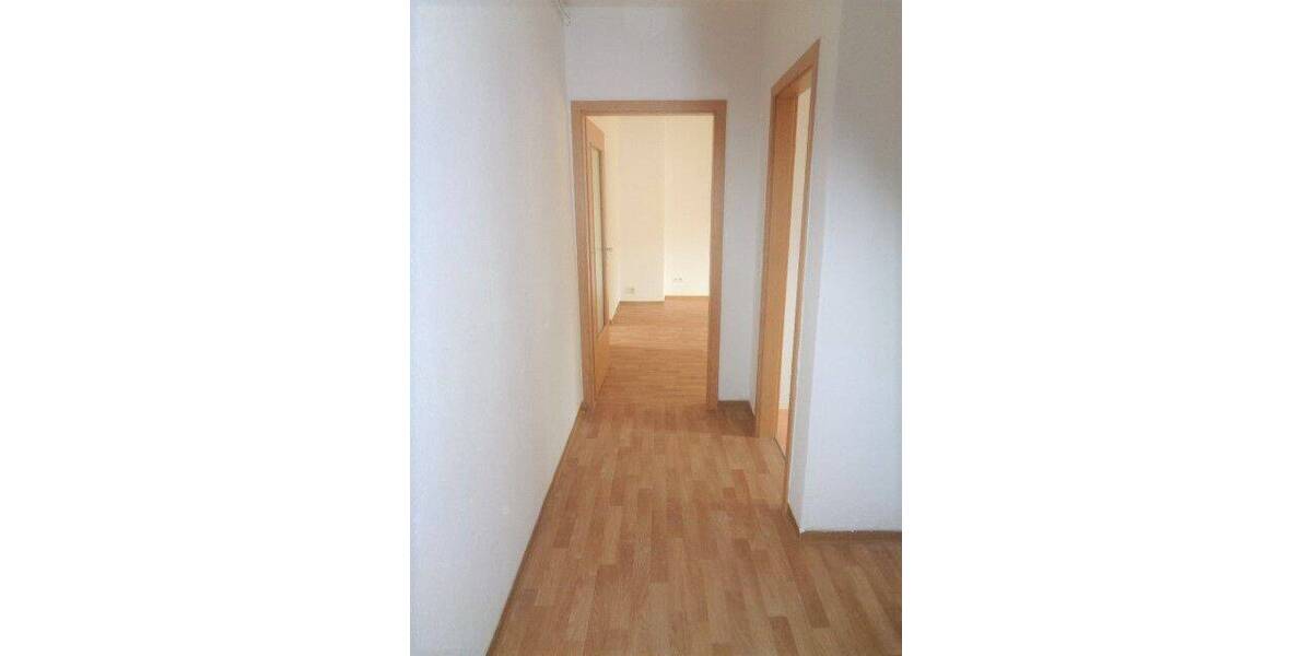 Etagenwohnung Braunsbedra Neumark - 2 Zimmer, 50 m&sup2;, 327&euro; | Angebot:26824585