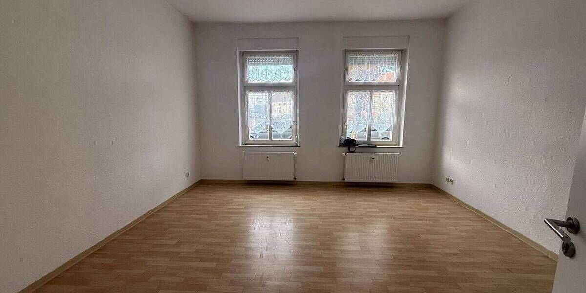 Etagenwohnung Bitterfeld Anhaltsiedlung - 4 Zimmer, 120 m&sup2;, 755&euro; | Angebot:26502887