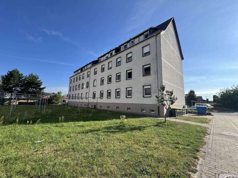 Wohnung zum Kaufen in Rackwitz OT Zschortau 91.000 € 64.99 m²