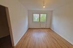 **FAMILIEN WILLKOMMEN**4-Zimmer-Wohnung Balkon 2.Etage Bad mit Wanne ab sofort