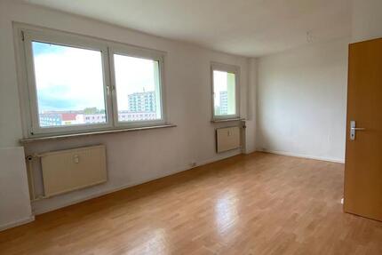 Wohnung Halle (Saale) Damaschkestraße - 4 Zimmer, 70 m&sup2;, 455&euro; | Angebot:26635045