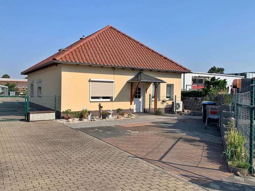 Büro in Merseburg 340.000 € 55 m²