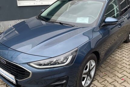 Ford Focus 51.998 km 18.499 &euro; Leuna 06237