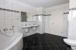 Penthouse am Clara-Zetkin-Park mit Dachterrasse, Stellplatz und Lift, befristete Vermietung