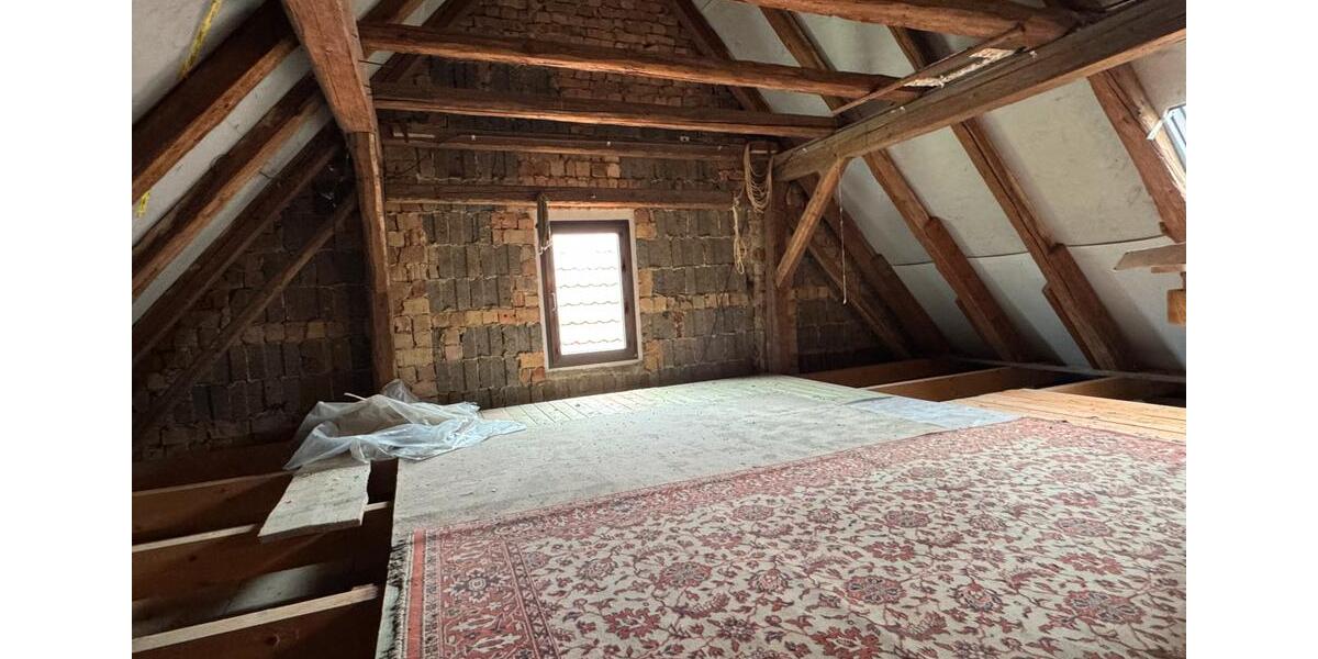 Einfamilienhaus Querfurt - 10 Zimmer, 196 m&sup2;, 200.000&euro; | Angebot:26075362