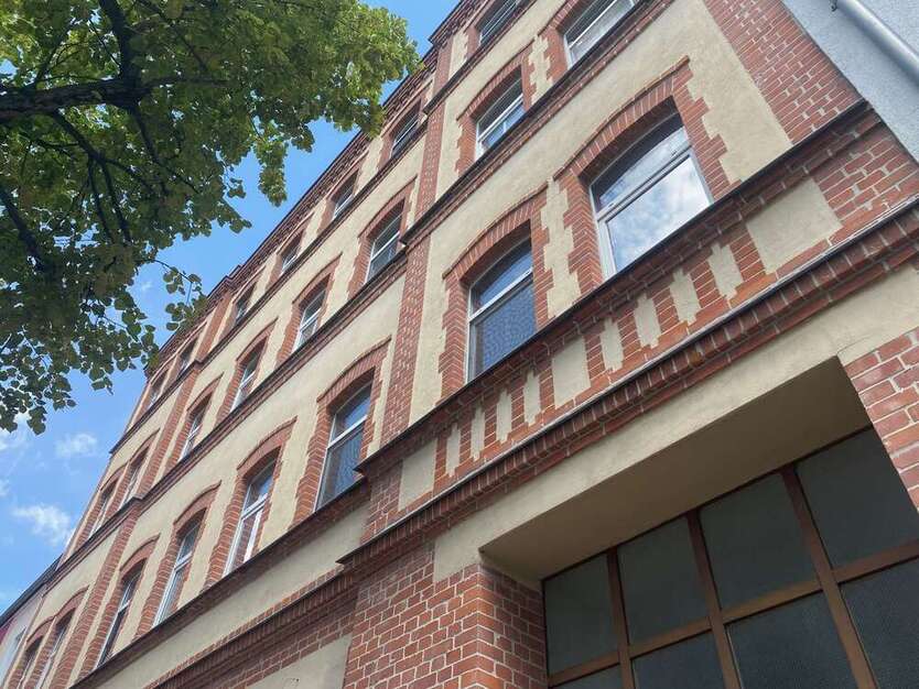 Wohnung zum Mieten in HalleSaale 470 € 64 m²