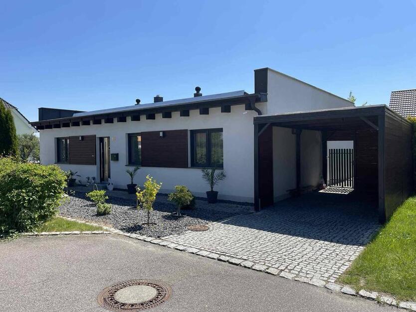 Neuwertiges Einfamilienhaus mit Solaranlage ohne Provision