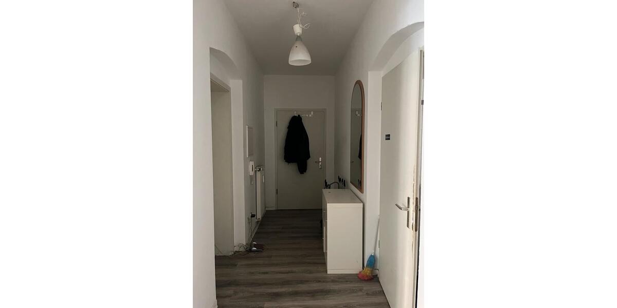Etagenwohnung Halle (Saale) Damaschkestraße - 2 Zimmer, 56 m&sup2;, 300&euro; | Angebot:26049079