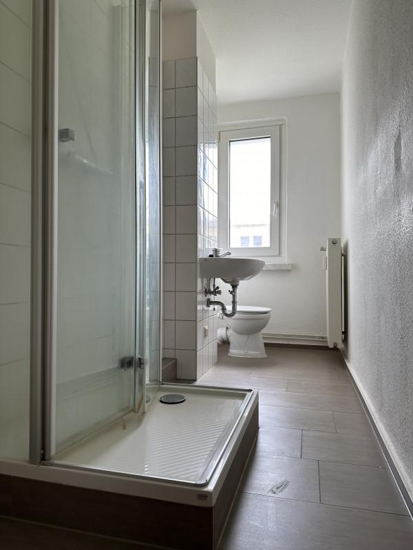 Altersgerechte Wohnung mit Dusche und Balkon! Erstbezug! zimmer