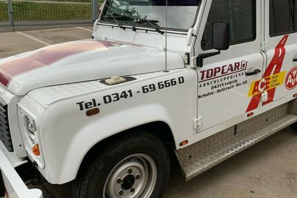 Land Rover Defender 174.000 km 44.625 € Leipzig 04315