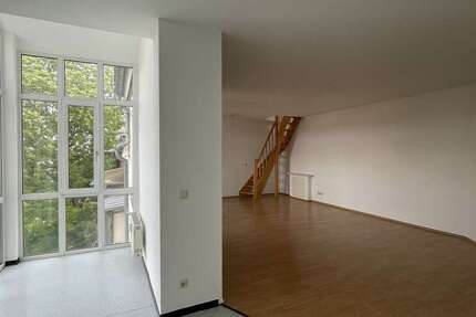 Wohntraum in Reudnitz! 2 Zimmer im Maisonettestil, Wintergarten, Wanne + Dusche!