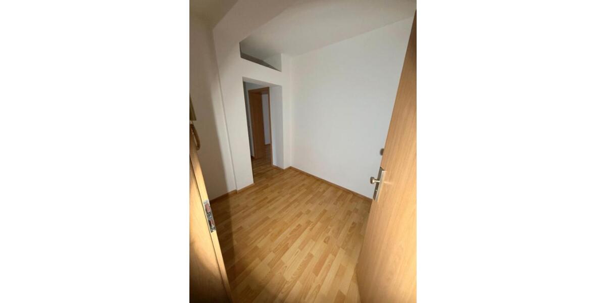 Maisonettenwohnung Halle (Saale) Damaschkestraße - 4 Zimmer, 95 m&sup2;, 790&euro; | Angebot:26473001
