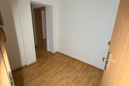 Wohnung Halle (Saale) Damaschkestraße - 4 Zimmer, 95 m&sup2;, 790&euro; | Angebot:26473001