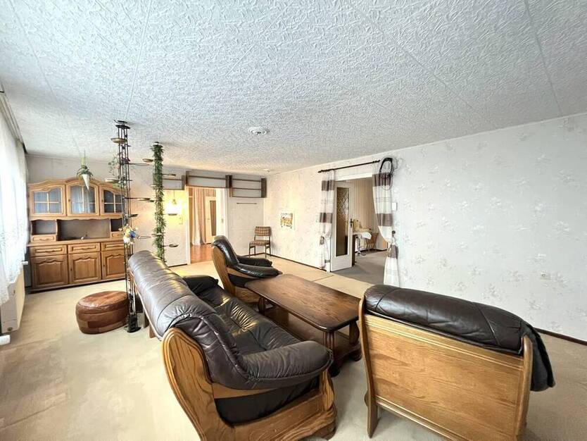 Idyllisches Einfamilenhaus mit Garage, überdachter Terrasse u. Garten in unmittelbarer Goitzschenähe