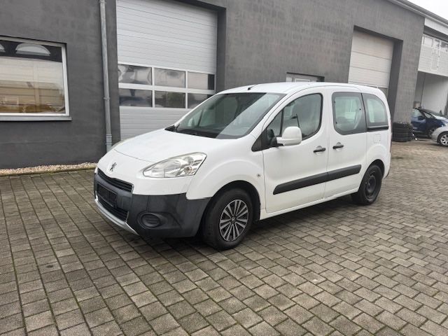 Peugeot Partner 296.000 km 2.999 € Halle 06112