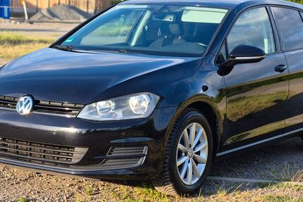 VW Golf 144.000 km 7.350 &euro; Markranstädt 04420
