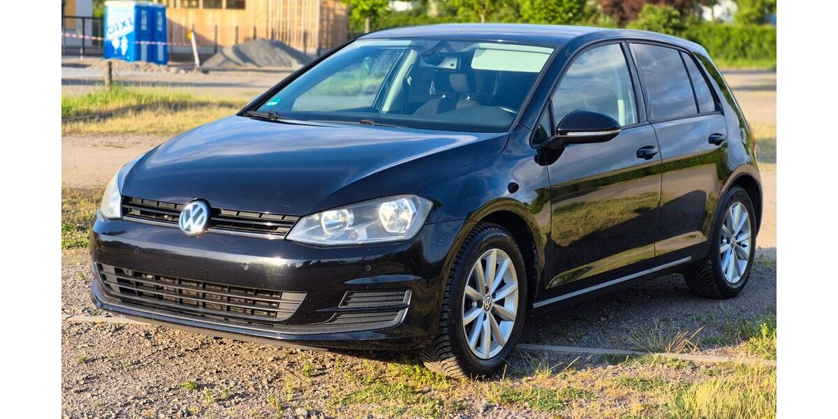 VW Golf 144.000 km 7.350 &euro; Markranstädt 04420