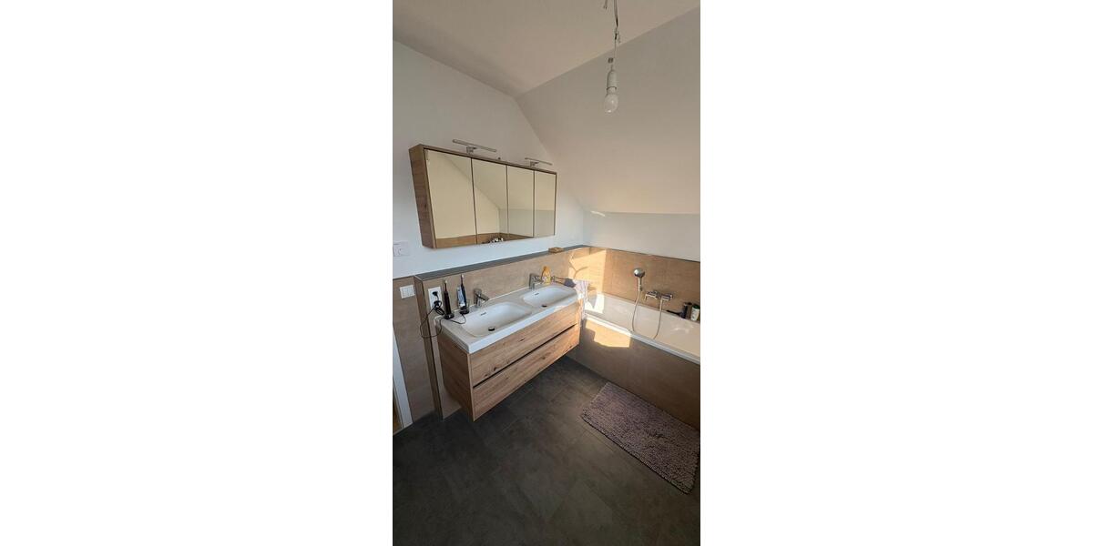 Einfamilienhaus Teutschenthal - 5.5 Zimmer, 96 m&sup2;, 1.470&euro; | Angebot:25145951