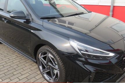 Hyundai i30 3.882 km 24.995 € Eisleben 06295