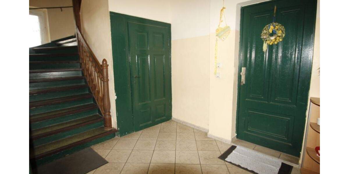 Etagenwohnung Lützen - 4 Zimmer, 110 m&sup2;, 850&euro; | Angebot:23957749