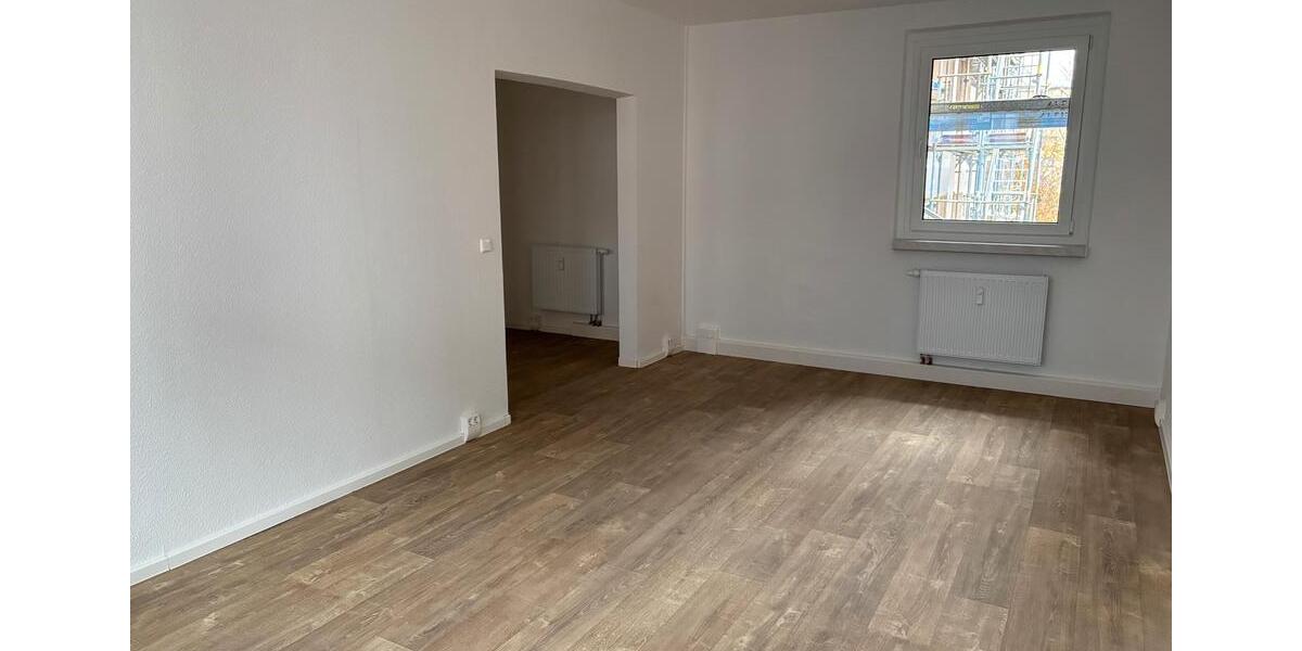 Etagenwohnung Halle (Saale) Damaschkestraße - 2 Zimmer, 72 m&sup2;, 572&euro; | Angebot:25484092
